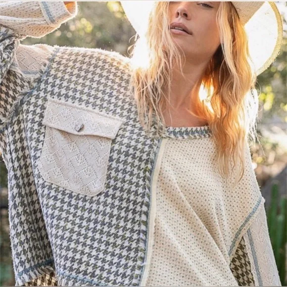 POL Houndstooth Knit Sweater - Picture 3 of 5